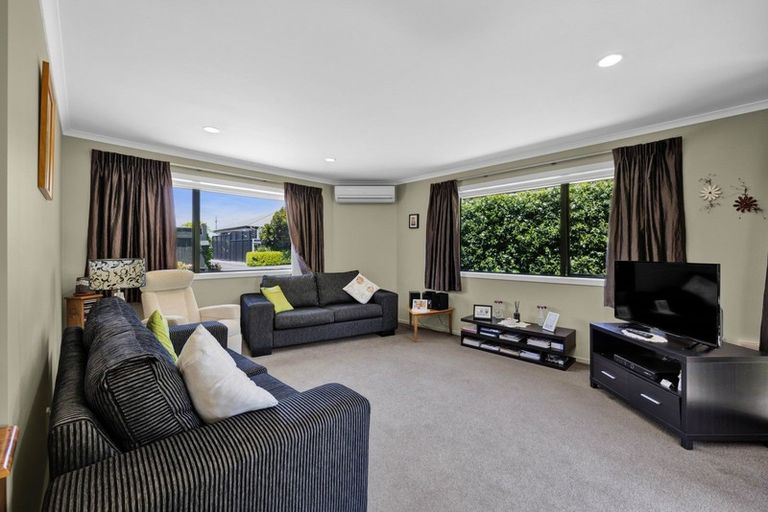 Photo of property in 9d Wilton Street, Westown, New Plymouth, 4310
