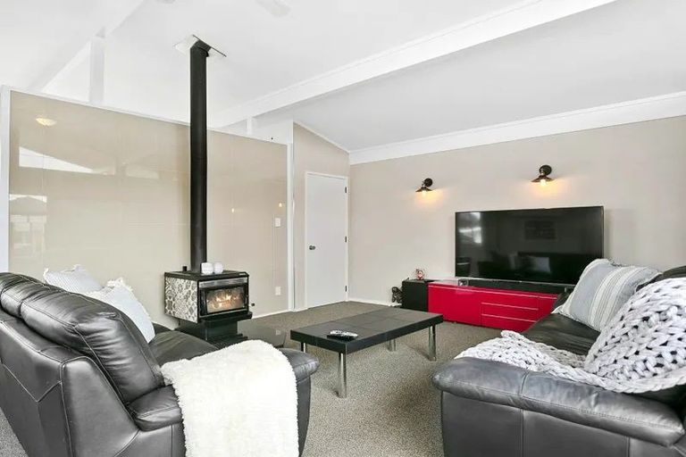 Photo of property in 48 Browning Street, Leamington, Cambridge, 3432