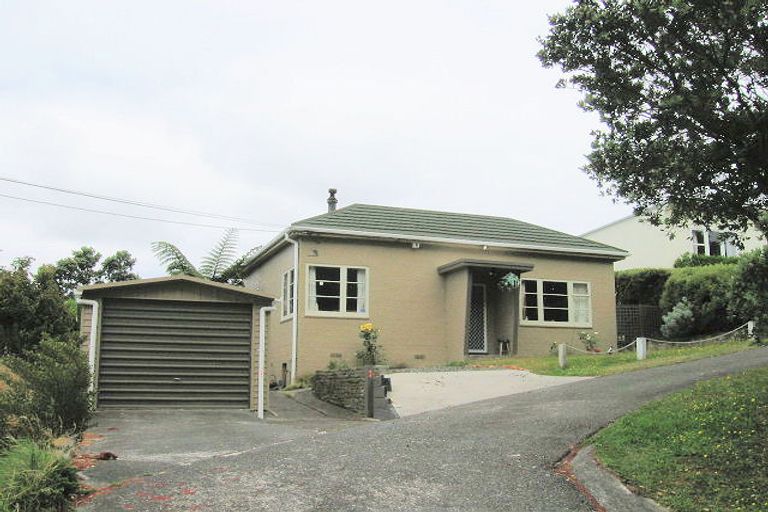 Photo of property in 21 Finnimore Terrace, Vogeltown, Wellington, 6021