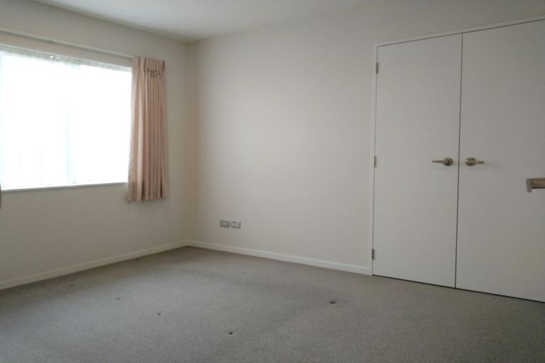 Photo of property in 9 Bushpark Place, Flat Bush, Auckland, 2016