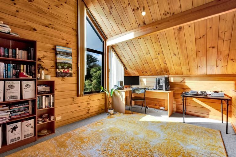 Photo of property in 11 Erica Place, Bell Block, New Plymouth, 4312