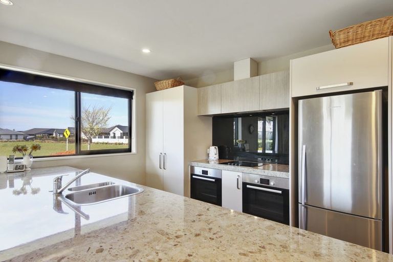 Photo of property in 1 Pimlico Place, Rangiora, 7400