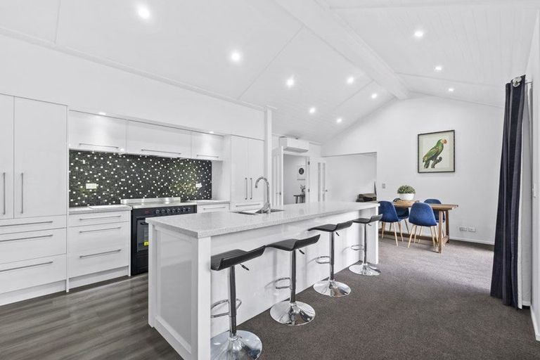 Photo of property in 2 Tennyson Close, Hanmer Springs, 7334