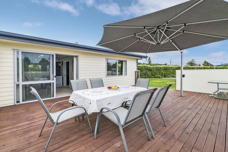 Photo of property in 8 Cross Street, Coalgate, 7673