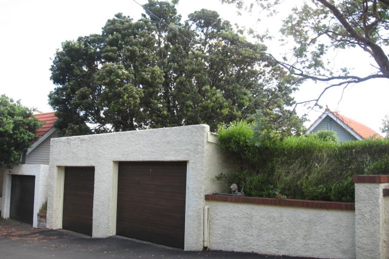 Photo of property in 6 Kio Road, Hataitai, Wellington, 6021