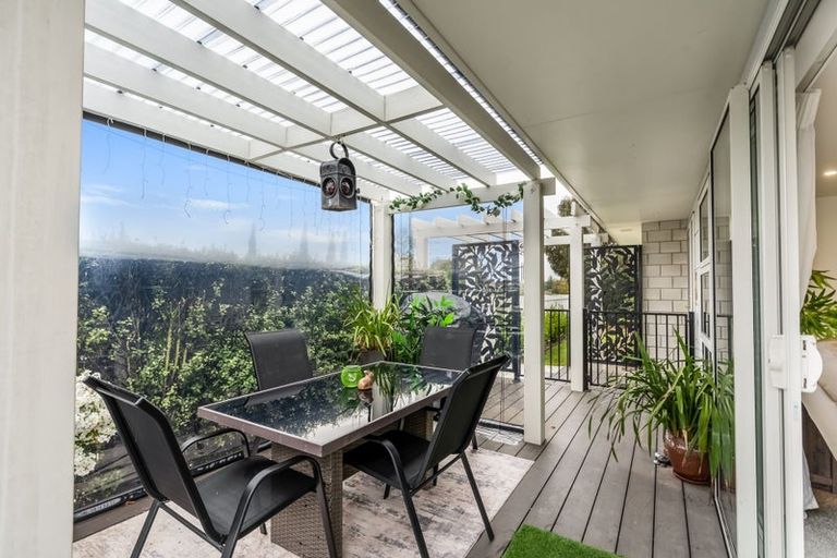 Photo of property in 21 Ashdown Way, Rolleston, 7615