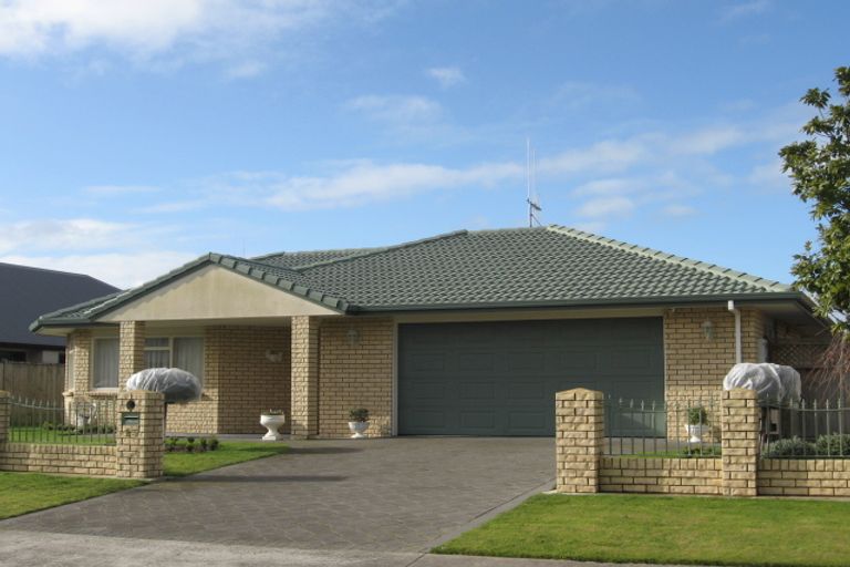 Photo of property in 15 Glen Cree Avenue, Rototuna, Hamilton, 3210