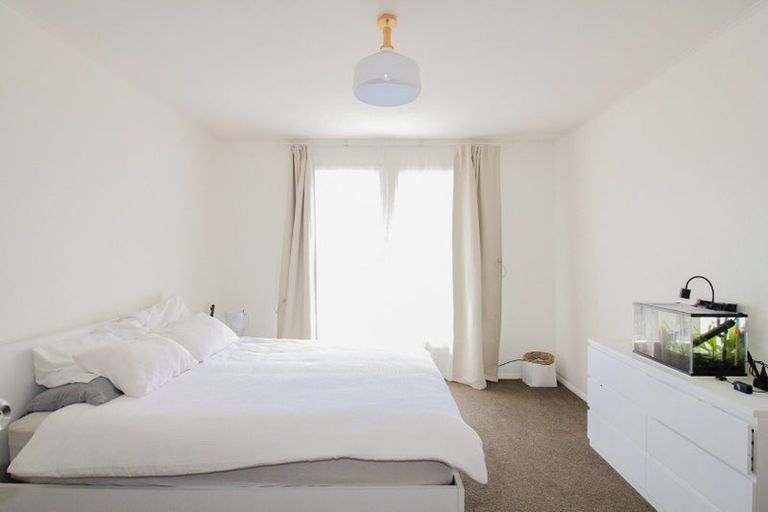 Photo of property in 90 Ellice Street, Mount Victoria, Wellington, 6011