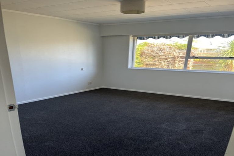 Photo of property in 27a Rimu Street, Waikanae, 5036