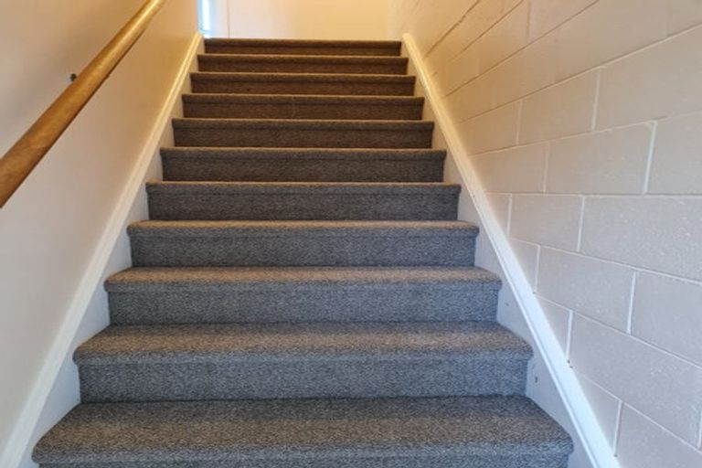 Photo of property in 6/5 Aratonga Avenue, Greenlane, Auckland, 1051