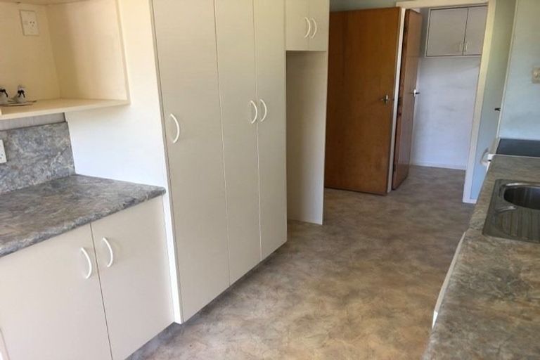 Photo of property in 17 Radiata Grove, Brown Owl, Upper Hutt, 5018