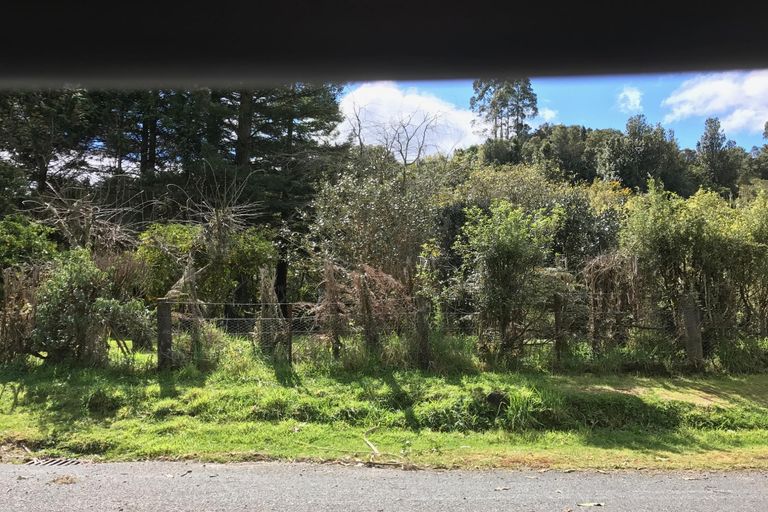 Photo of property in 4 Tombleson Road, Lake Rotoma, Rotorua, 3074
