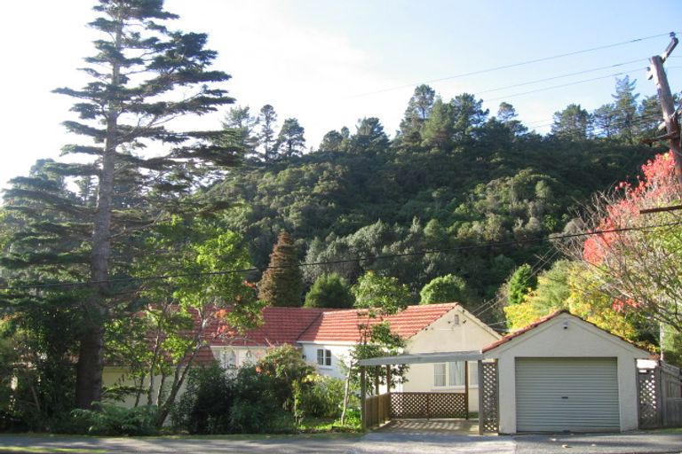 Photo of property in 103 Kamahi Street, Stokes Valley, Lower Hutt, 5019