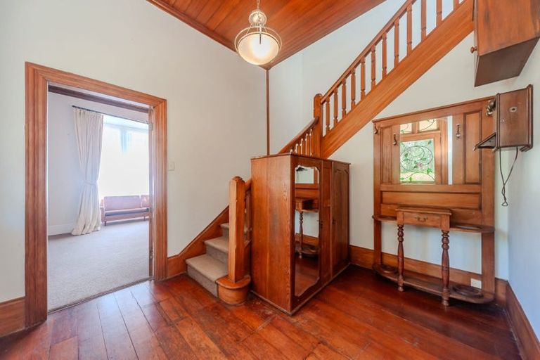 Photo of property in 69 Aro Street, Aro Valley, Wellington, 6021