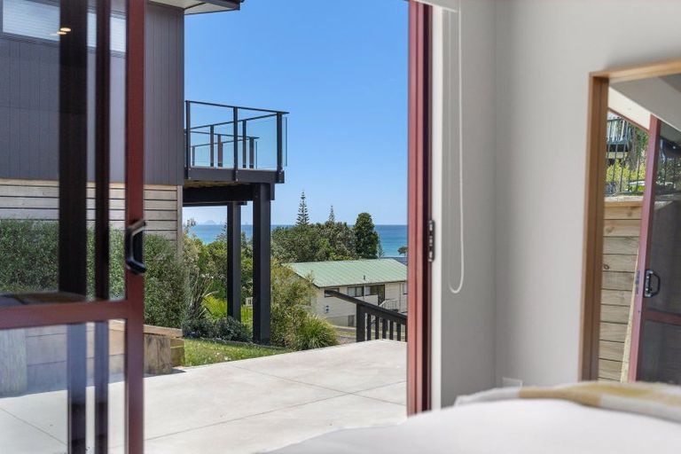 Photo of property in 208 Russell Bruce Place, Onemana, Whangamata, 3691