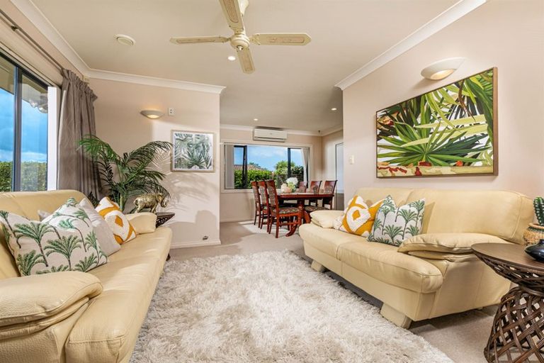 Photo of property in 8 Chadlington Avenue, Henderson, Auckland, 0612