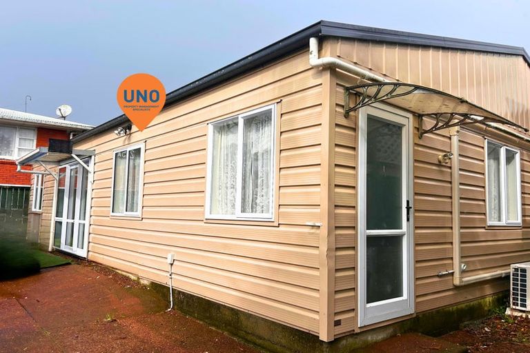 Photo of property in 265 Te Atatu Road, Te Atatu South, Auckland, 0610