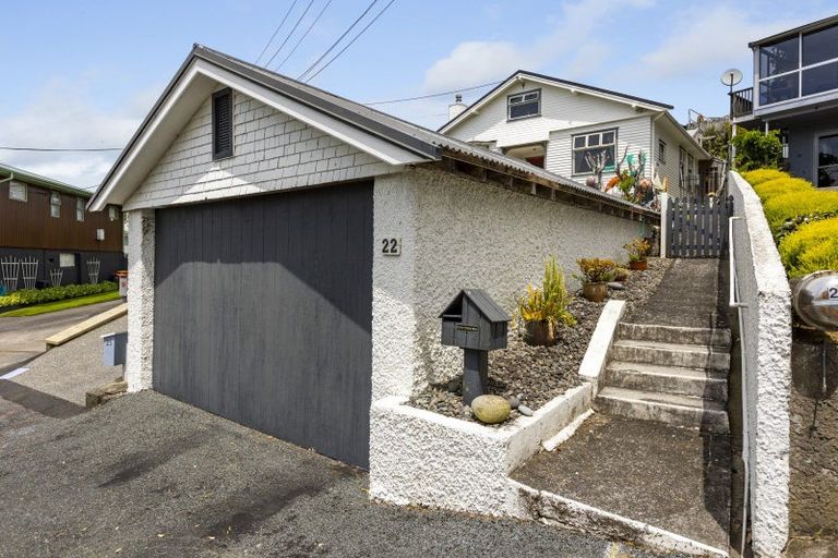 Photo of property in 22 Peace Avenue, Moturoa, New Plymouth, 4310
