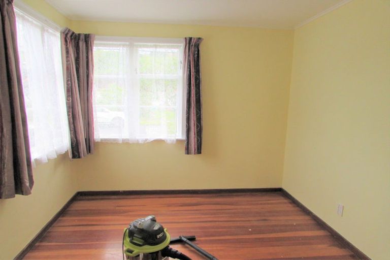 Photo of property in 16 Milne Crescent, Taita, Lower Hutt, 5011