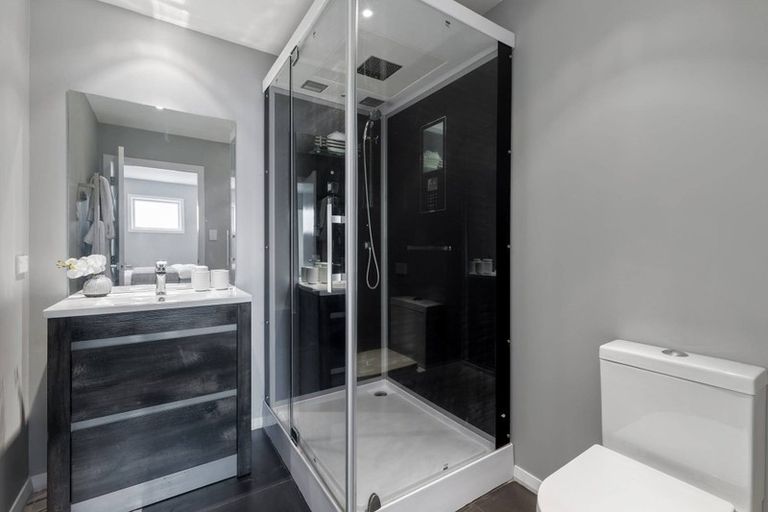 Photo of property in 101a Rangatira Road, Beach Haven, Auckland, 0626