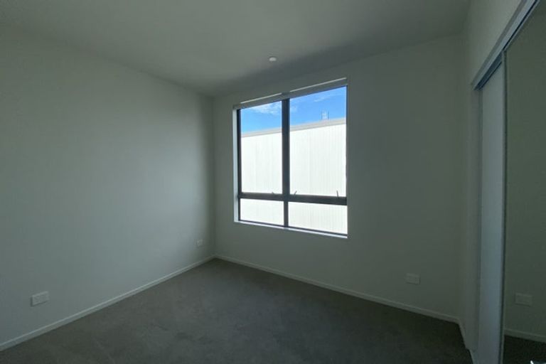 Photo of property in 588c Te Atatu Road, Te Atatu Peninsula, Auckland, 0610