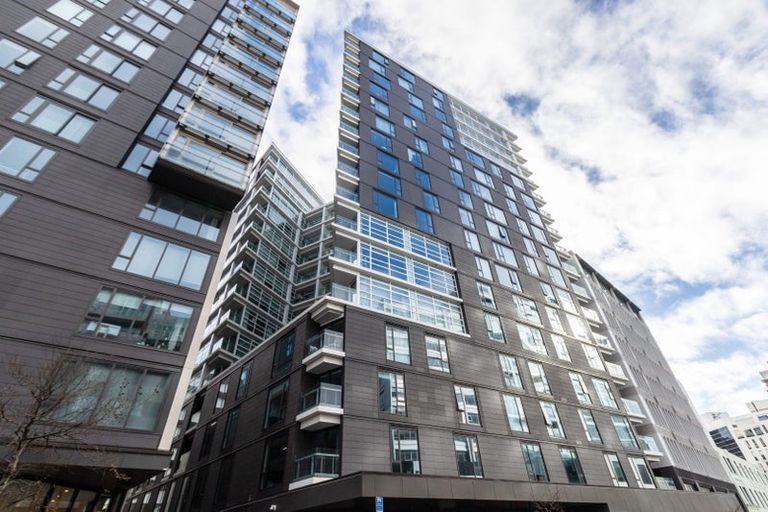 Photo of property in Pinnacle Apartments, E903/160 Victoria Street, Te Aro, Wellington, 6011