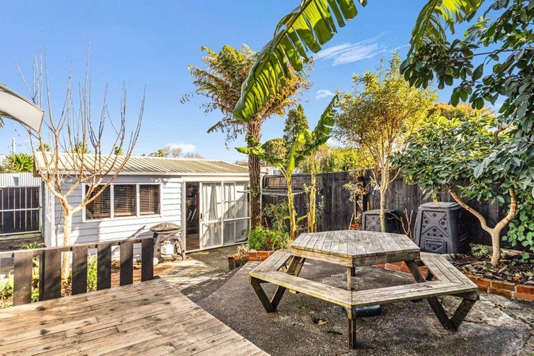 Photo of property in 1/32 Waterview Road East, Papakura, 2112