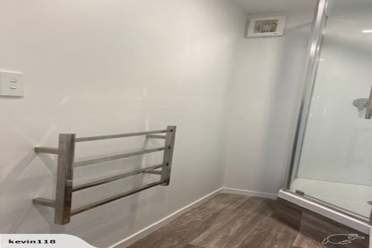 Photo of property in 2/160 Mokoia Road, Chatswood, Auckland, 0626