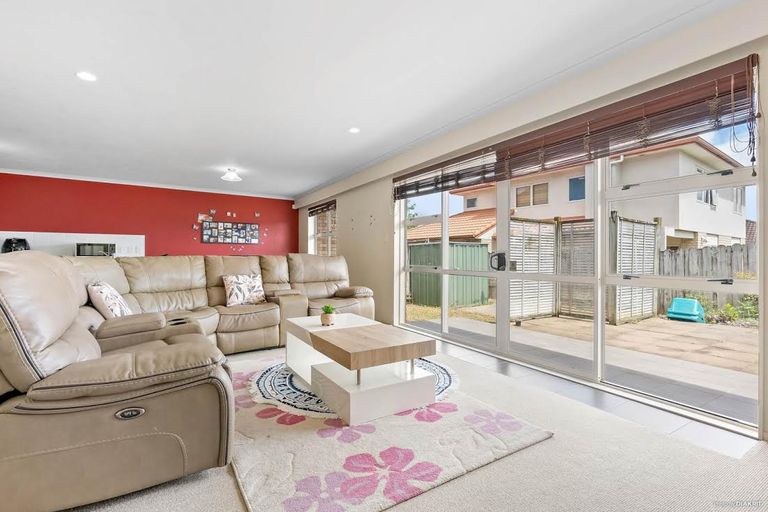 Photo of property in 4 Lime Crescent, Papakura, 2110