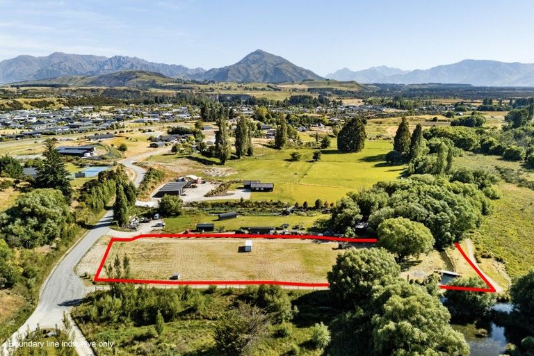 Photo of property in 43 Monteith Road, Albert Town, Wanaka, 9382