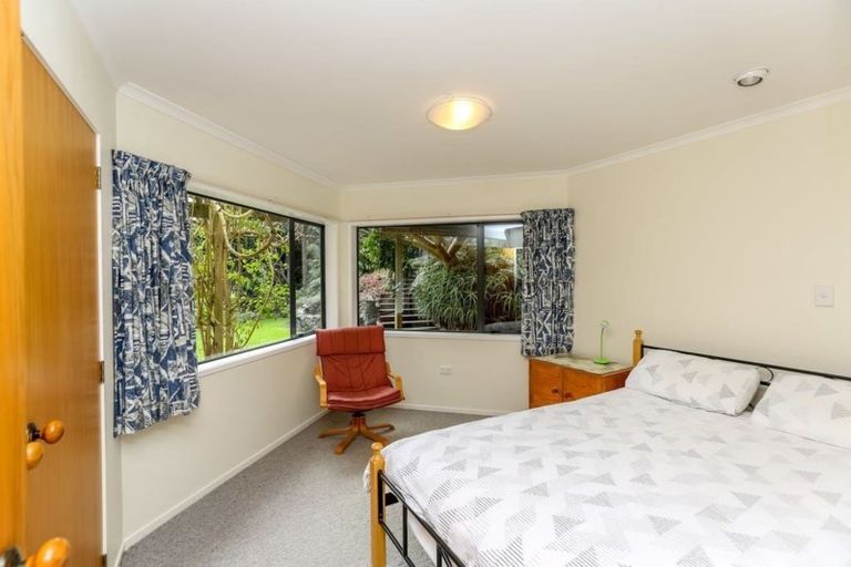 Photo of property in 16a Del Mar Place, Merrilands, New Plymouth, 4312