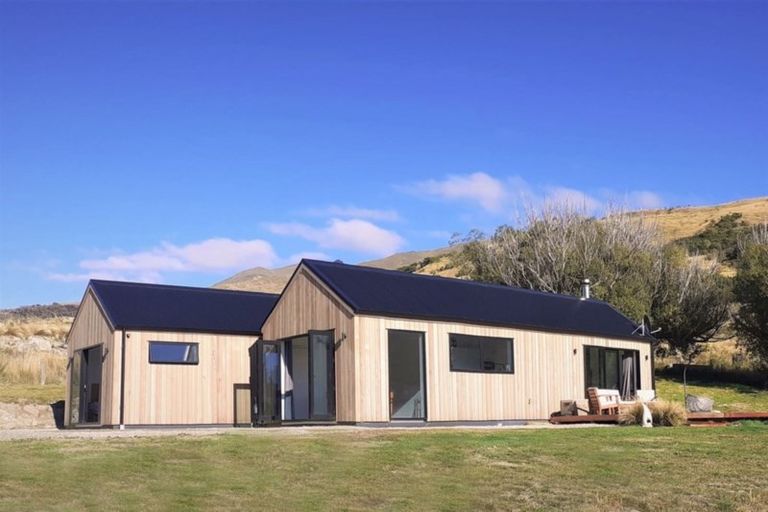 Photo of property in 2384 Cardrona Valley Road, Cardrona, Wanaka, 9382