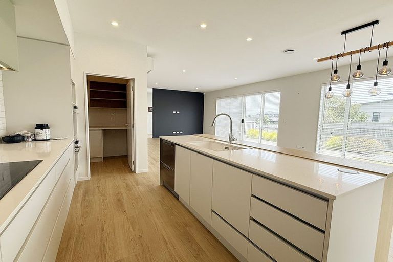 Photo of property in 1 Marine Garden Crescent, Beachlands, Auckland, 2018