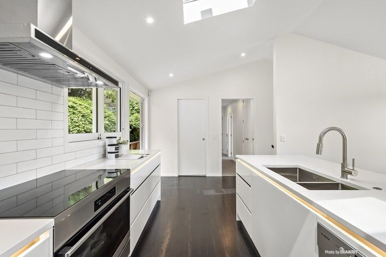 Photo of property in 29 Witham Street, Island Bay, Wellington, 6023