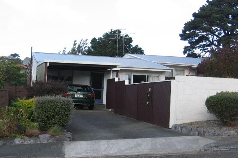Photo of property in 19a Caesars Place, Churton Park, Wellington, 6037