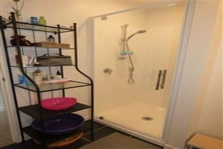 Photo of property in 15/2 Stone Street, Miramar, Wellington, 6022