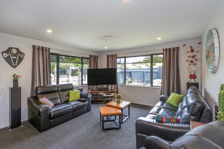 Photo of property in 68 Brookside Terrace, Bryndwr, Christchurch, 8053
