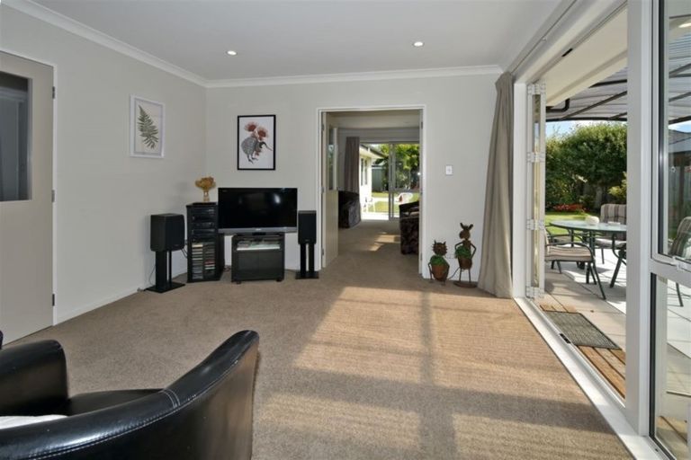 Photo of property in 44 Ti Rakau Drive, Woolston, Christchurch, 8023