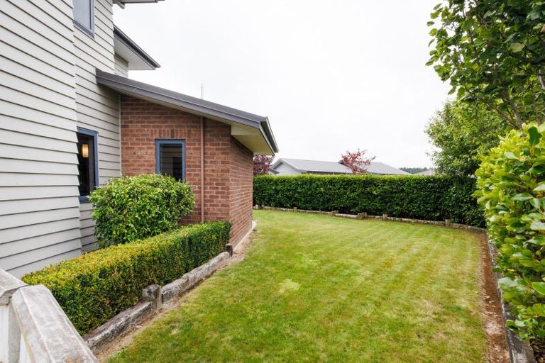 Photo of property in 18 Oak Crescent, Ashhurst, 4810