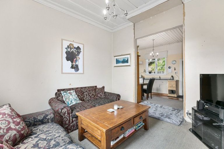 Photo of property in 10 Rennie Street, Green Island, Dunedin, 9018