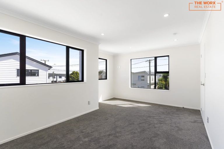 Photo of property in 10b Mervan Street, Mangere East, Auckland, 2024