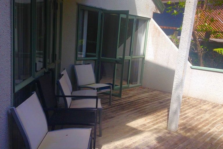 Photo of property in 116 Onetaunga Road, Chatswood, Auckland, 0626