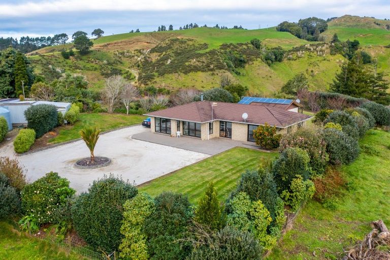 Photo of property in 939 Mokau Road, Mimi, Urenui, 4377