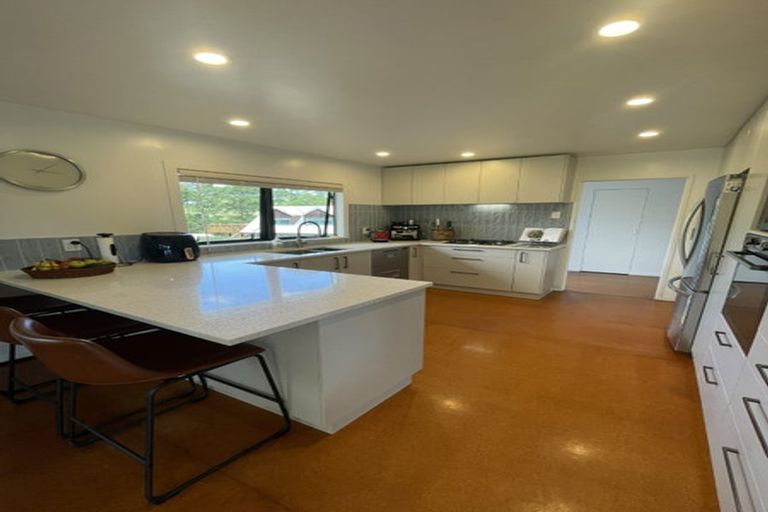 Photo of property in 106 Barrett Road, Riverhead, Albany, 0793