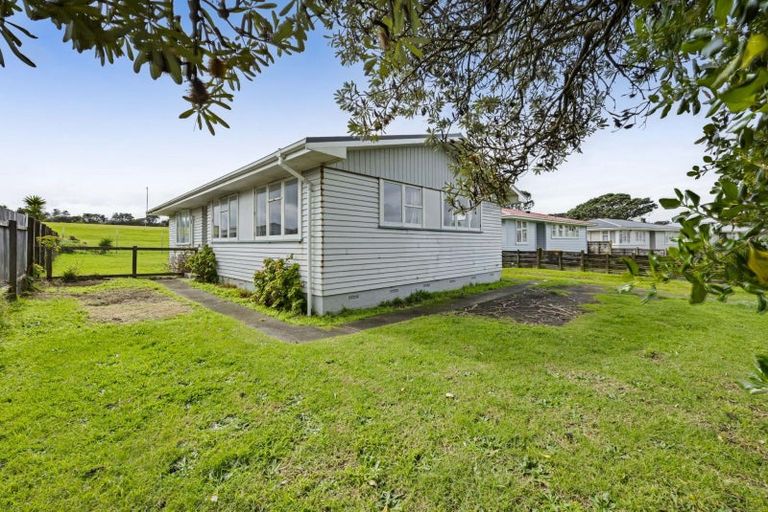 Photo of property in 40 Marama Crescent, Spotswood, New Plymouth, 4310