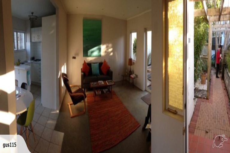 Photo of property in 10 Gwilliam Place, Freemans Bay, Auckland, 1011