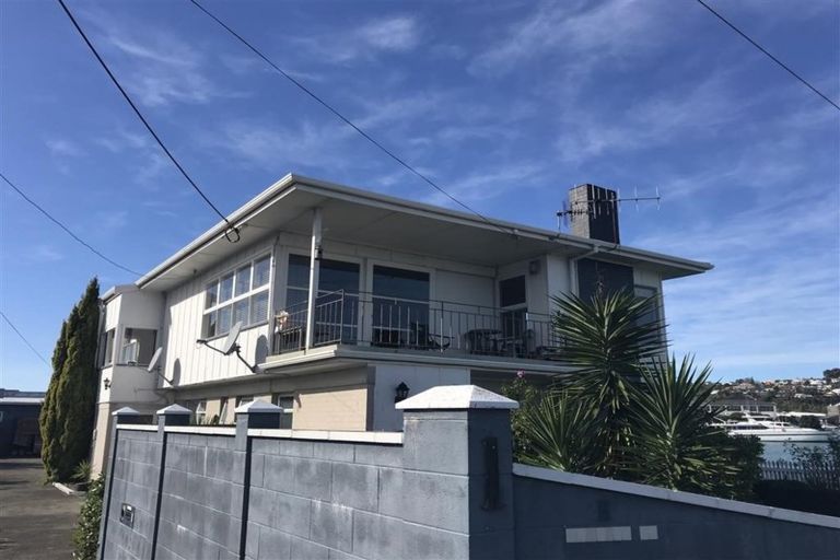 Photo of property in 2/1 Charles Street, Westshore, Napier, 4110