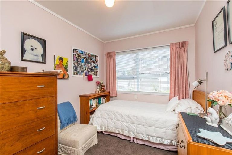 Photo of property in 1/9 Courant Place, Clover Park, Auckland, 2019