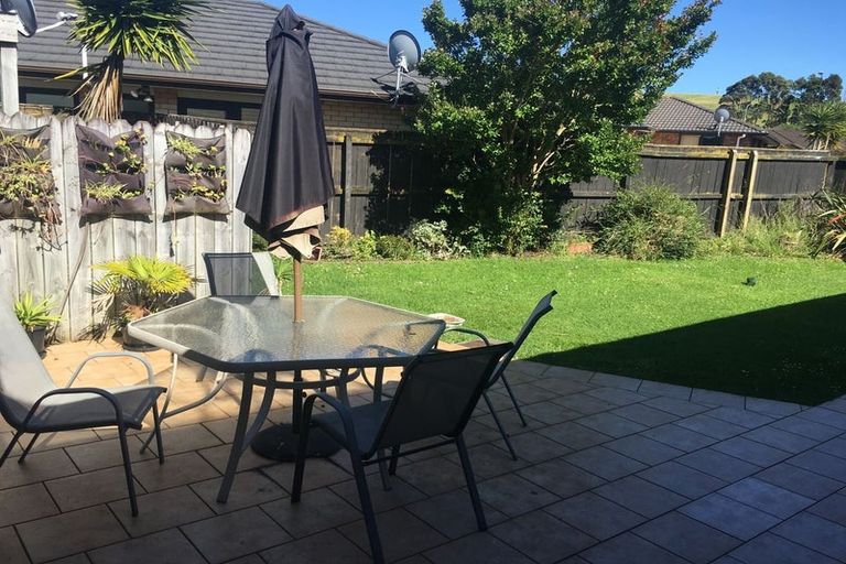 Photo of property in 6 Shankill Place, East Tamaki, Auckland, 2013