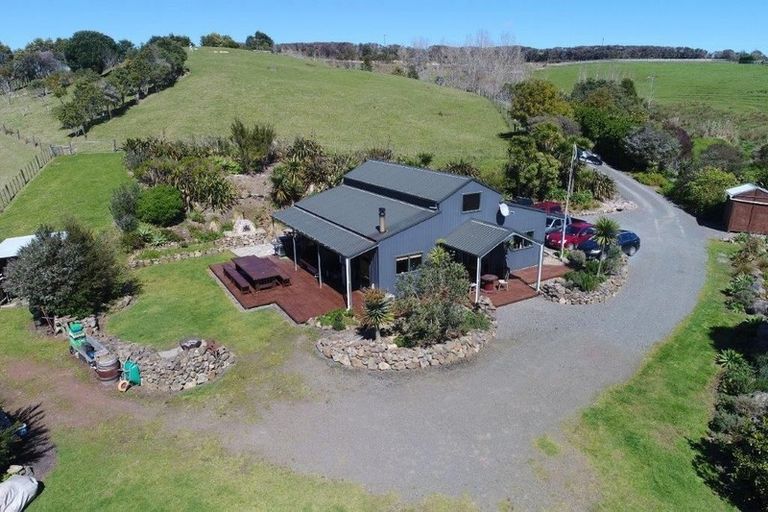 Photo of property in 747 Three Mile Bush Road, Ruatangata West, Kamo, 0185